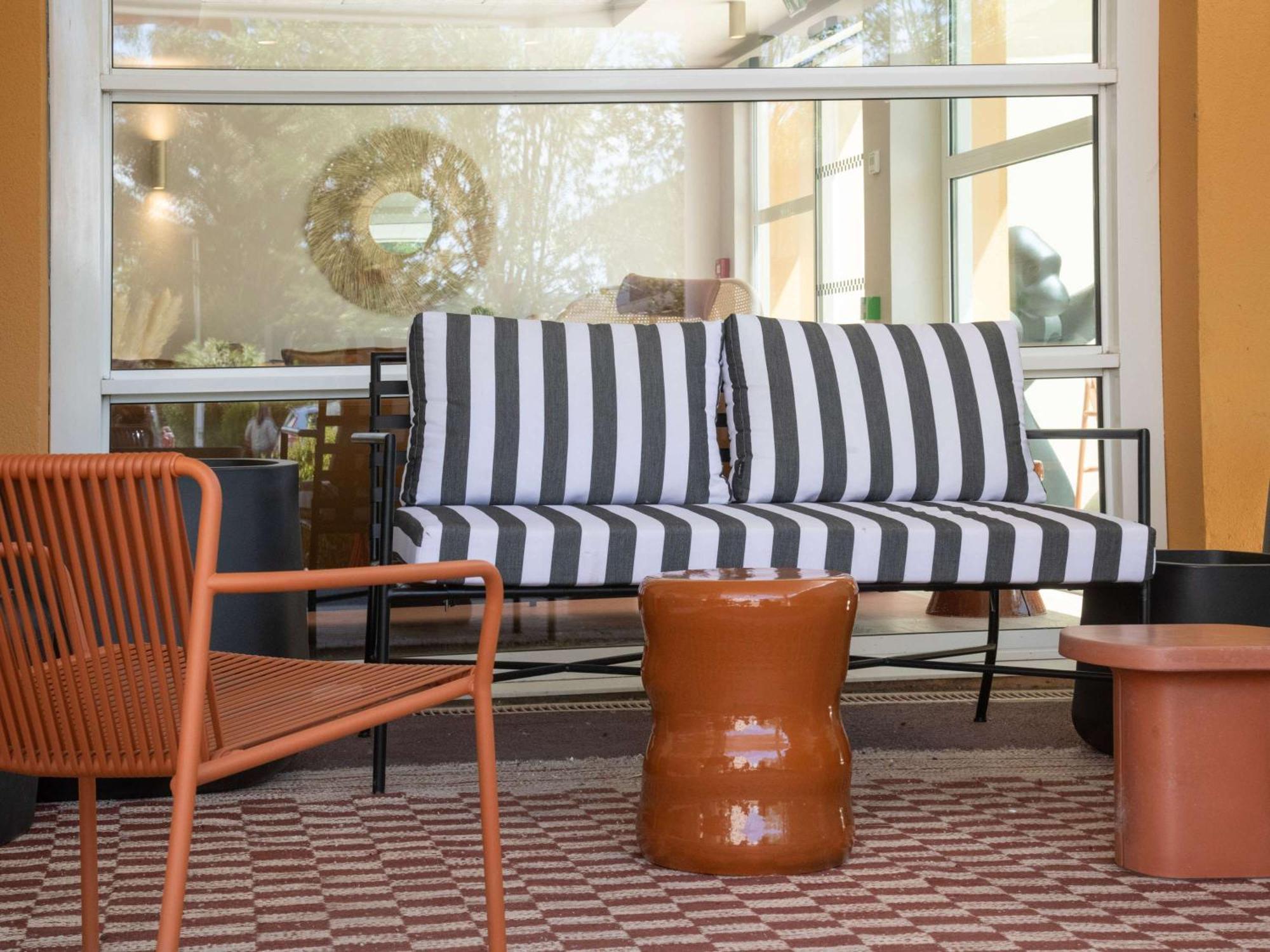 Ibis Golfe De Saint-Tropez Hotel Cogolin Exterior foto